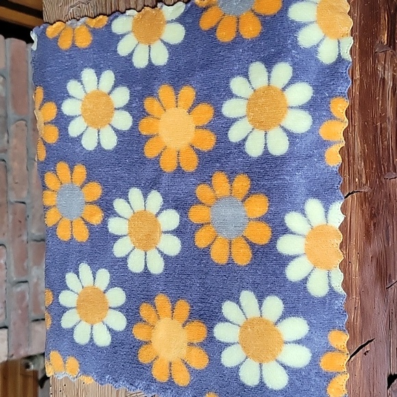 BABY TODDLER SNUGGLE CLOTH, Choice of Color - Picture 7 of 8